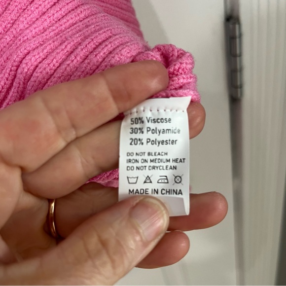 Vibrant Pink Ribbed Sweater - Picture 5 of 7